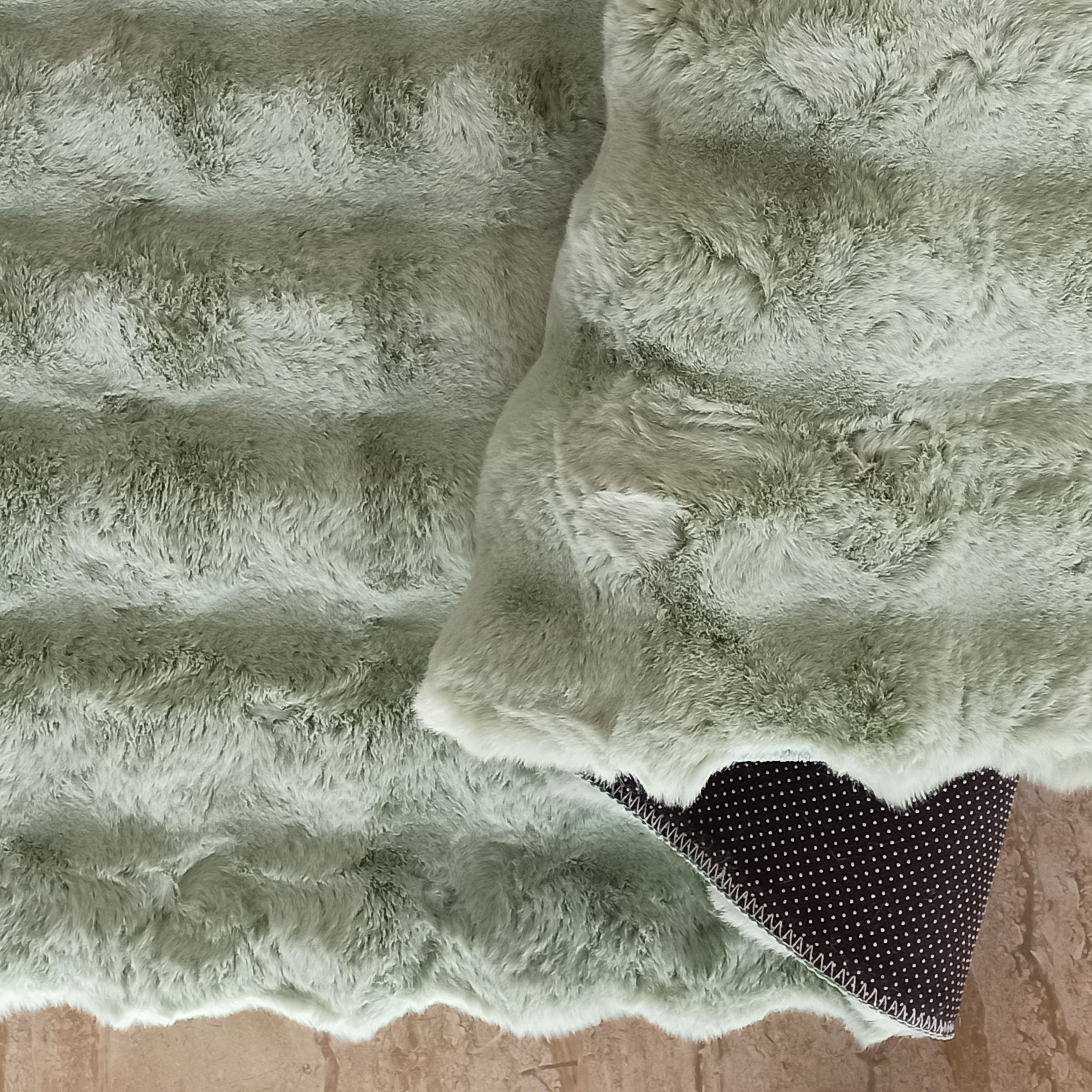 Dywan Merlin 3D Shaggy Typu Rabbit  - Miętowy Dywan Merlin 3D Shaggy Typu Rabbit  - Miętowy