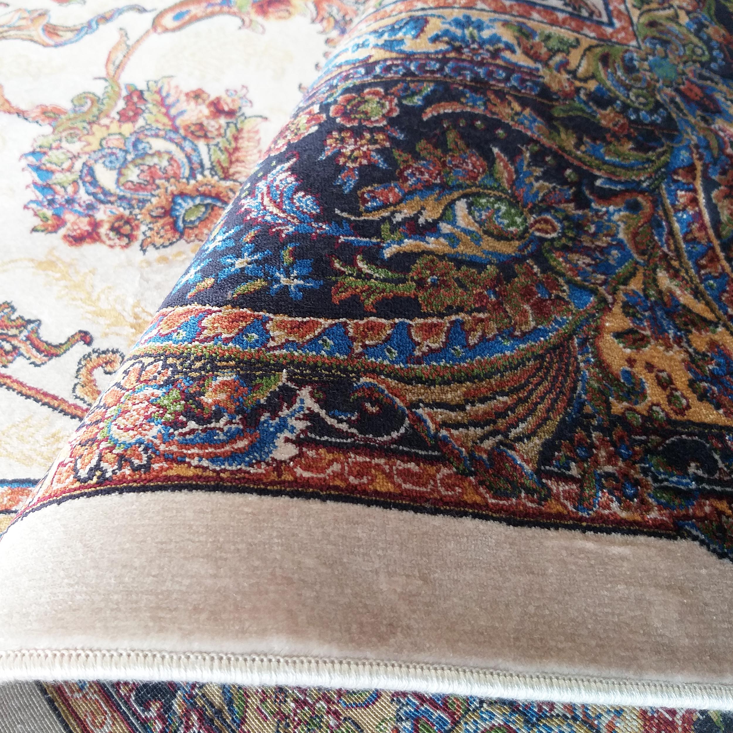 Dywan ekskluzywny Qum Silk 08 - kremowy Dywan ekskluzywny Qum Silk 08 - kremowy