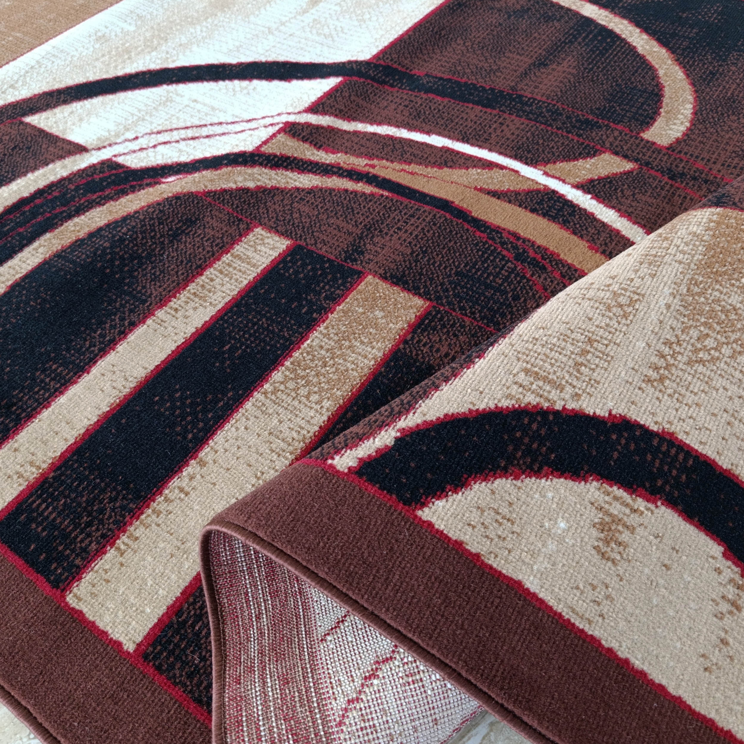 Dywan Klasyczny BCF Alfa 22 brązowy